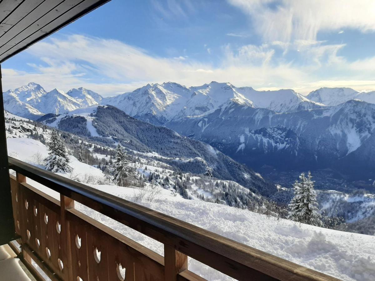 Studio avec terrasse amenagee a L'Alpe d'Huez Esterno foto